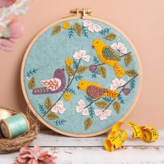 JustCraftCZ-Embroidery-Hoop-Kit-Dawn-Chorus-1