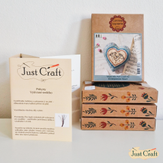 Felt Embroidered Heart Mini Kit
