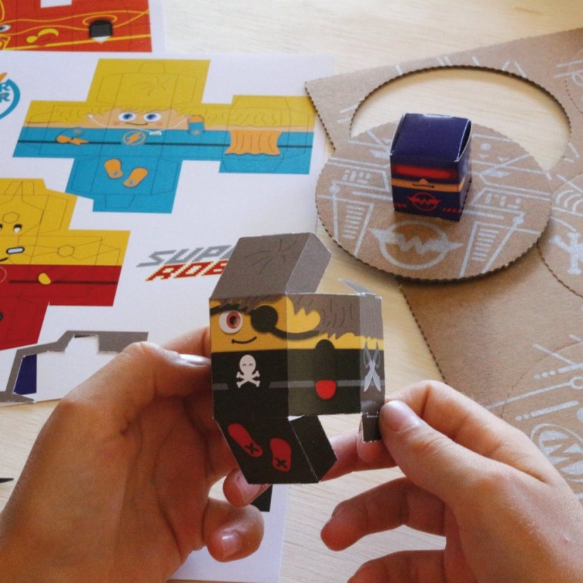 Paper DIY kit for kids - Create intergalactic superheroes