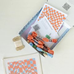 Autorská vyšívací sada - Pouzdro na sluneční brýle - Summer Checker